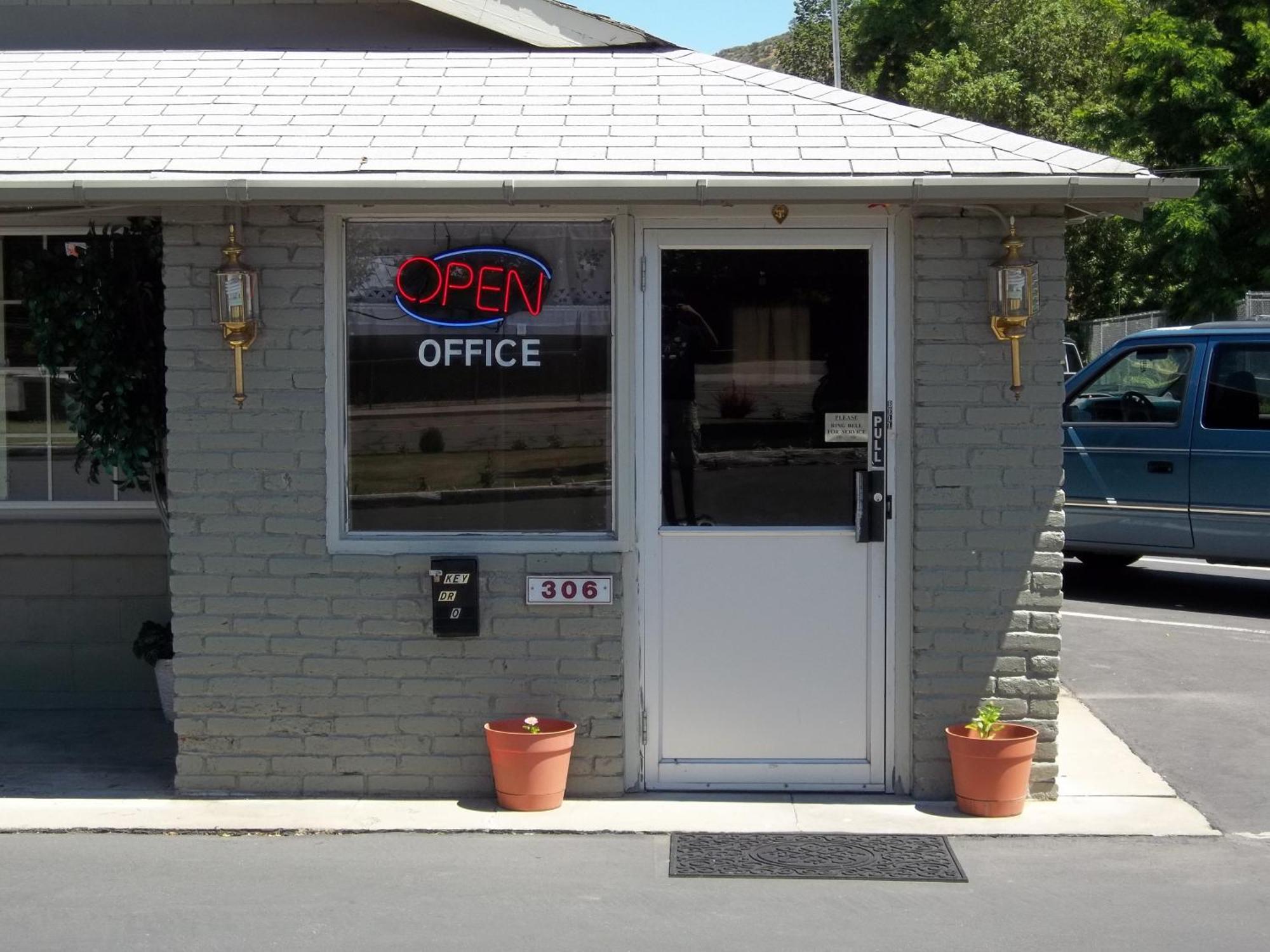 Budget Inn -Yreka Exterior photo